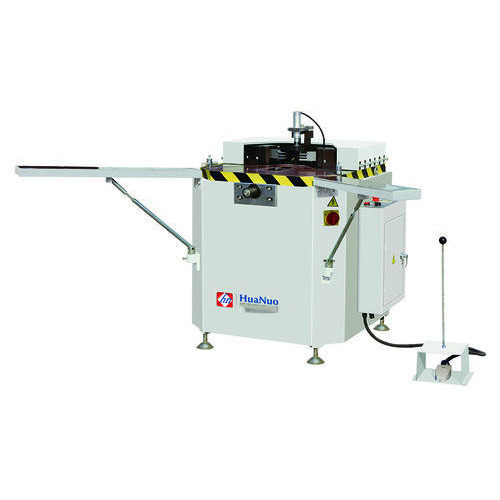 Heavy duty corner crimping machine