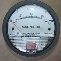 Dwyer Magnehelic Differential Pressure Gauge Model 2000-2KPA