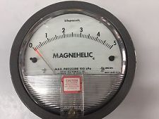Dwyer Magnehelic Differential Pressure Gauge Model 2000-5KPA