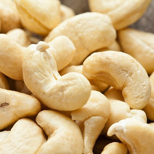 Dried Cashew Nuts Dried Cashew Nuts