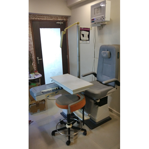 Neo-Tech Opthalmic Chair Unit (DC)