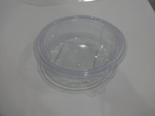 Clear Plastic Salad Packaging Box - 450 Microns PET Material, Strong Stacking Load Capacity, Ideal for Fruits and Vegetables