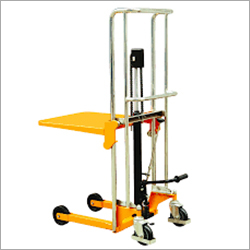 Platform Type Manual Stacker