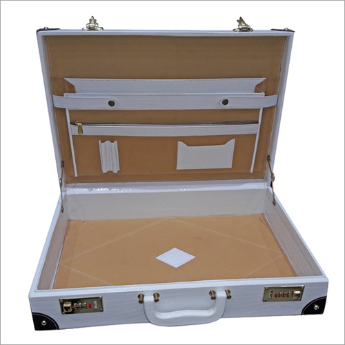 Pom Boxes Design: Plain