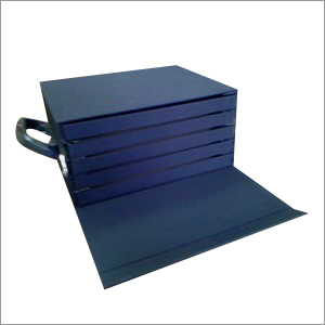 Pom Boxes Design: Plain