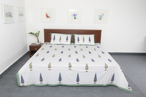 White Printed Cotton Bedsheet