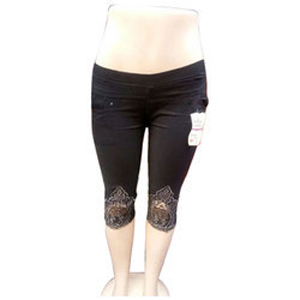Ladies Black Fancy Capri