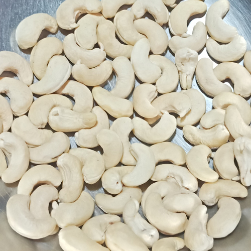 Dried Cashew Nuts