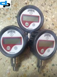 Winters Digital Pressure Gauge -1 To 25 bar