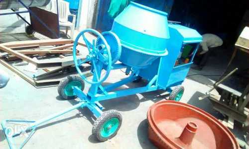 Half Bag Concrete Mixer - Steel Material, Manual Control System, Blue Color | Automatic Functionality