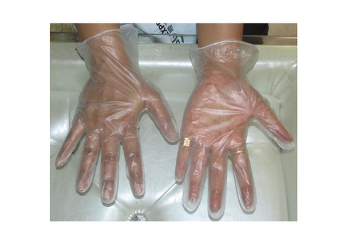 Transparent gloves With powder