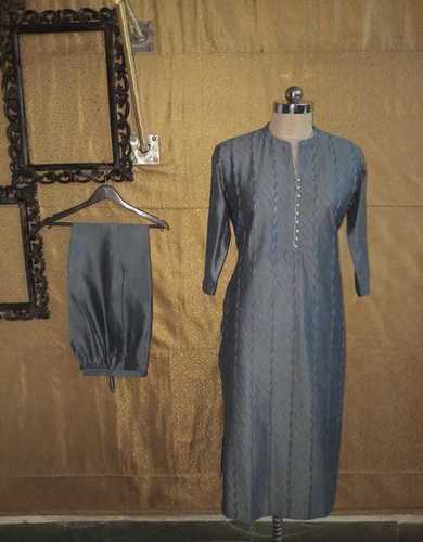 Ladies Designer Suits With Trouser Bust Size: 36 Inch (In)