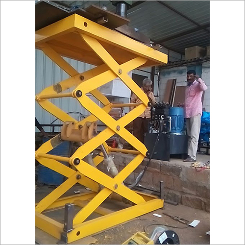 Scissor Lift - Sailma 350H1 Material, Golden Yellow Finish, Hydraulic Cylinder & Powerpack of Reputed Make, Stationary/Mobile Design, Safety Interlock Valves