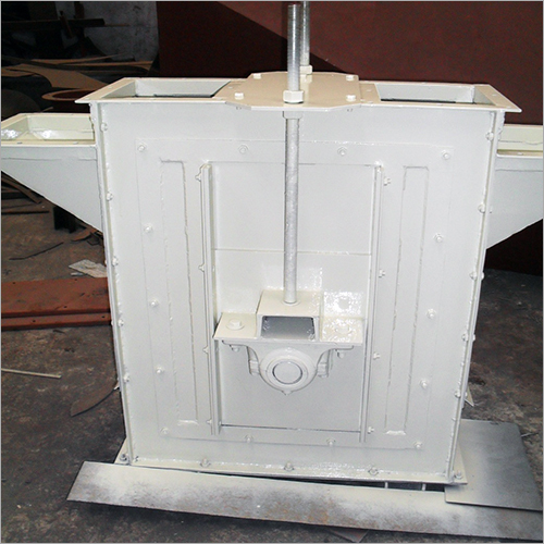 Bucket Elevators - Stainless Steel, Varied Sizes | Photoelectric Control, Adjustable Speed, Durable Design