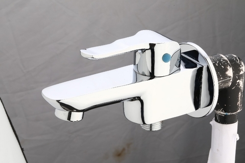 Brass 2 Way Bib Cock With wall Flange