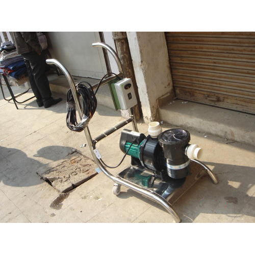 Swimming Pool Suction Sweeping Machine