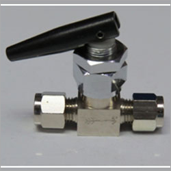 Toggle Valve