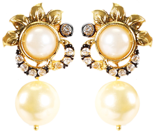 Pearl Droplet Earring Gender: Women
