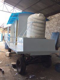 मोबाइल Toilets Van