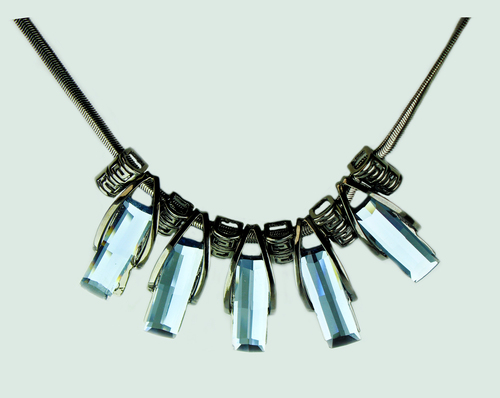 Power Shower Neckalce Gender: Women