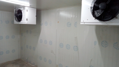 Cold Storage Warehouse Capacity: 10000 Kilogram(Kg)