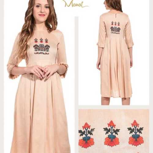 Kurti - Georgette Fabric Sizes S to XXXL 3-4th Sleeve Plain Pattern | Breathable No Fade Non Toxic Quick Dry Trendy Style for Ladies