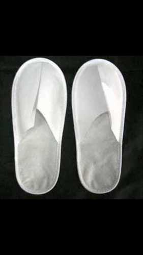 Non Woven Slipper By LABHAM INDUSTRIES