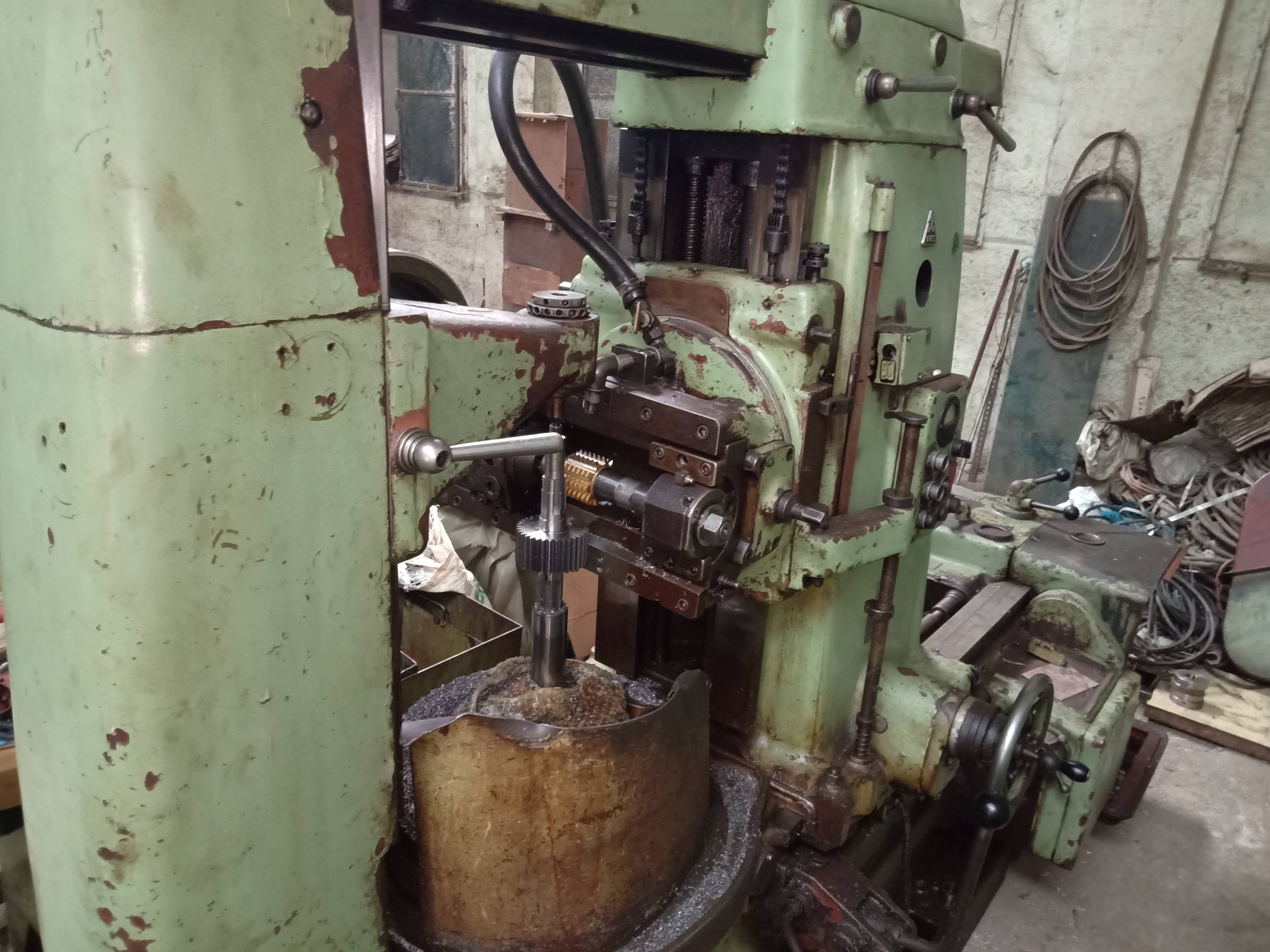 Tos FO6 Gear Hobber