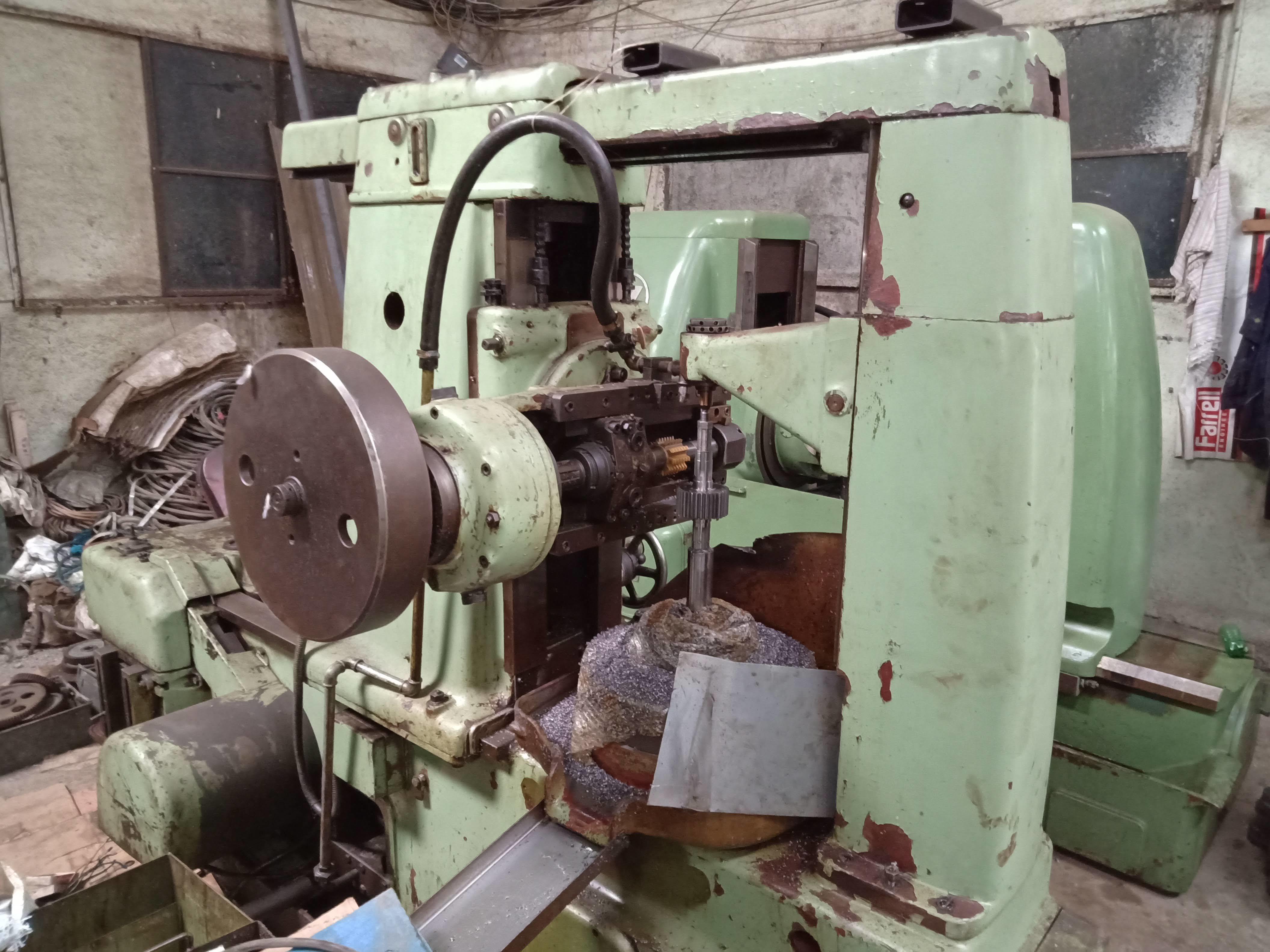 Tos FO6 Gear Hobber