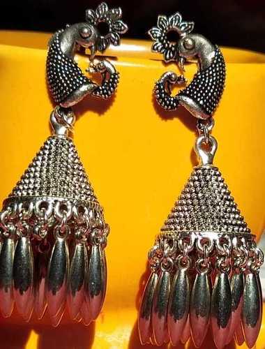 Peacock Twist Earring Gender: Women