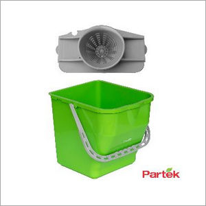 Partek Robin Bucket 25 Liters And Round Mop Wringer Squeeze Green PB25RW G