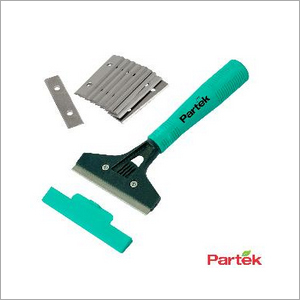 Partek Scraper 'Best' With Plastic Handle + 1 Pack Of 10 Blades SCR02 SB10