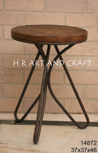 BAR STOOL