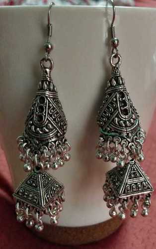 Blinking Jhumki Gender: Women