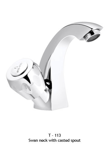 Swan neck with casted spout