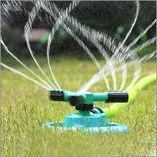 Lawn Sprinkler By GARDEN TEMPLE