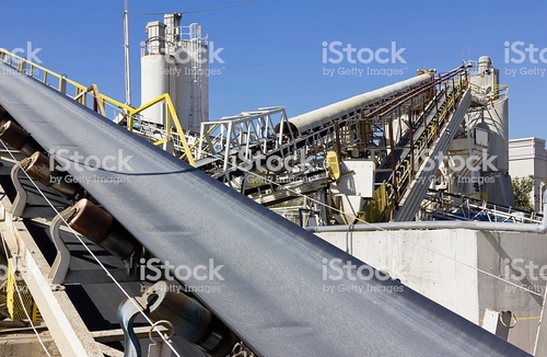 Semi-Automatic Industrial Material Conveyors