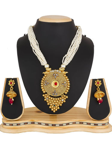 Necklace Set