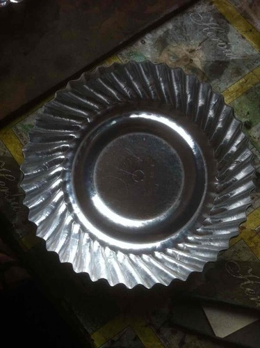 Silver laminated paper plates