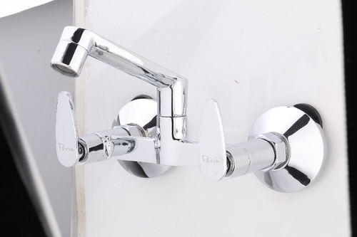 Brass Sink Mixer With Swinging Spout