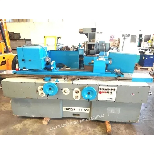 CYLINDRICAL GRINDER Make : LIZZINI.