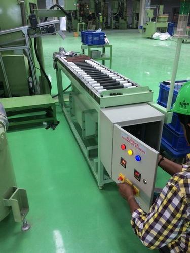 Hot air drying conveyor