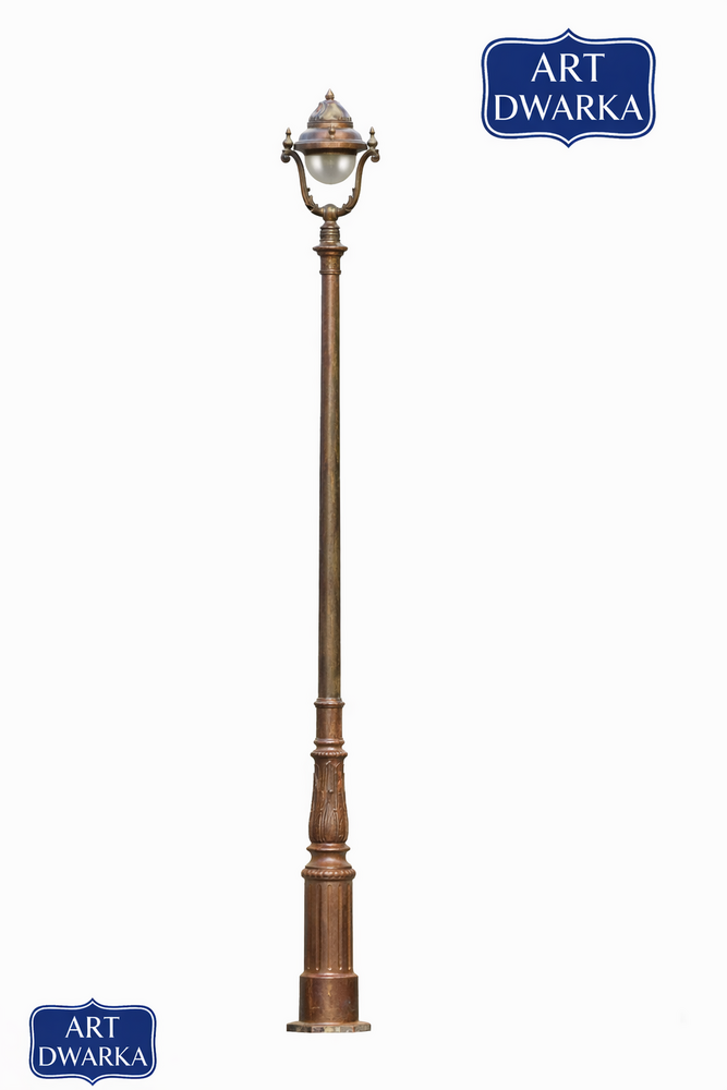 Nashville Cast Iron Lam Post with Bracket and Light