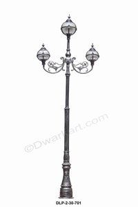 Elizabeth Cast Iron Lamp Post with Bracket and Light