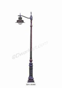 Sinoli  Cast Iron Lamp Post with Bracket and Light