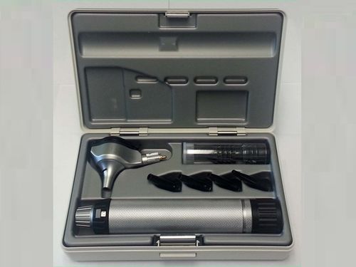 Fiber Optic Otoscope Fiber Optic Otoscope