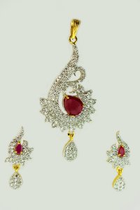 Divine Ruby Pendant Set Gender: Women