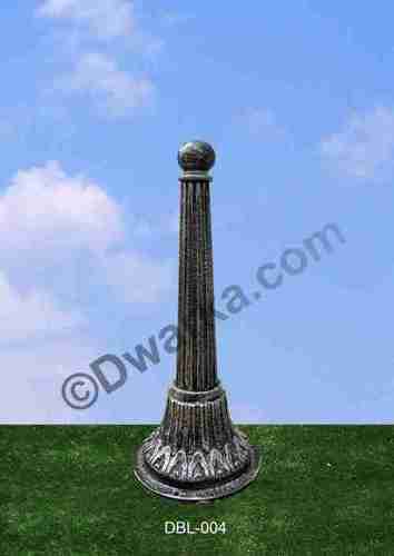 Helvita Cast Iron Bollard Garden Light