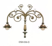 Regina Cast Iron Street Bracket