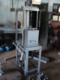 Tin Packing Machine - Metal, 10 Kg Capacity, Blue | Fully Automatic, Time-based Process, Co2 & N2 Flushing System